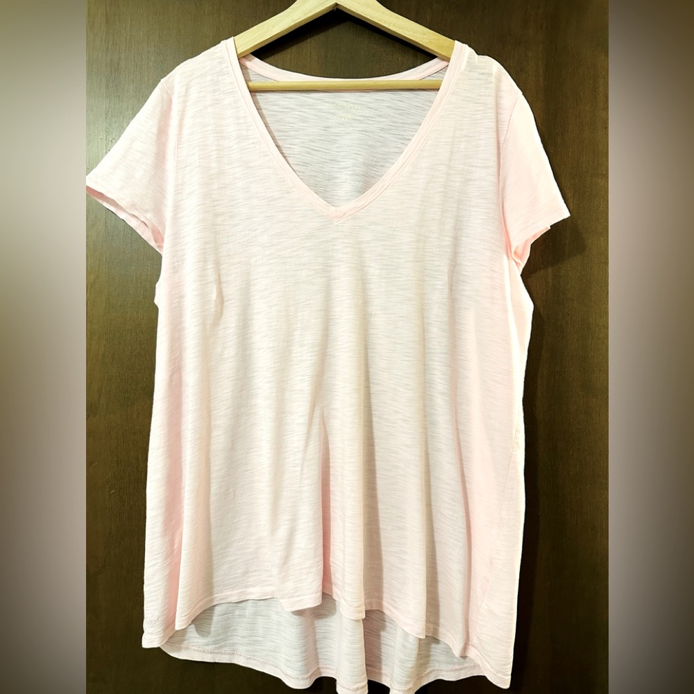 Lilly Pulitzer Light Pink Etta V-Neck Short Sleeve T-Shirt XL